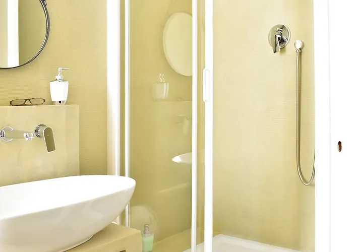 Bibi E Romeo's Guest house 4*